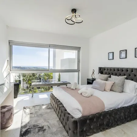 Al-1214 Alcazaba Lagoon