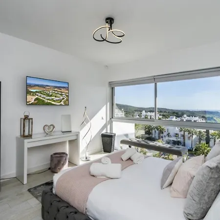 Al-1214 Alcazaba Lagoon Daire Estepona