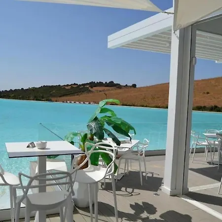 Al-1214 Alcazaba Lagoon Apartmán *