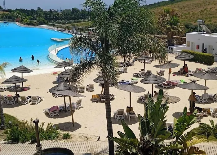 Al-1214 Alcazaba Lagoon * Estepona