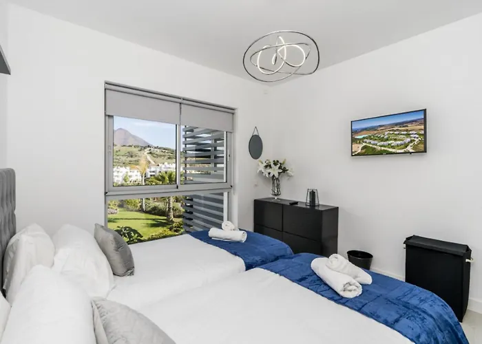 Al-1214 Alcazaba Lagoon *