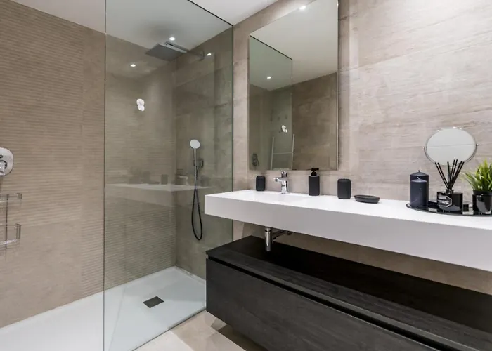 Al-1214 Alcazaba Lagoon * Estepona